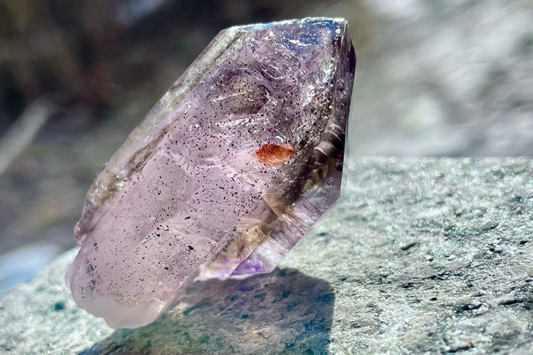Natural Stone Characteristics: Inclusions, Variations, and What They Mean