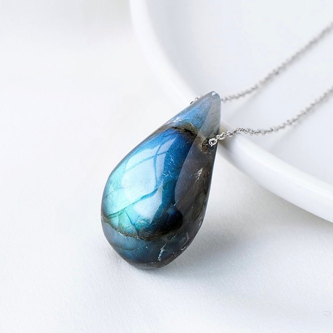 Labradorite Mermaid’s Tear Necklace