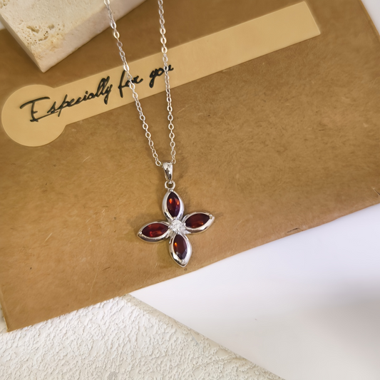 Garnet Clover Necklace (925 Sterling Silver)
