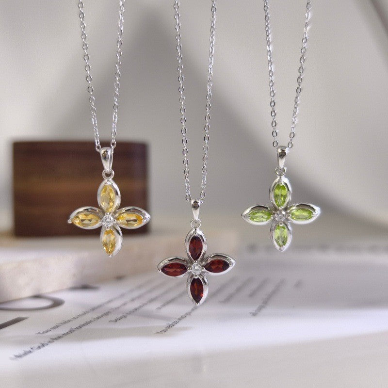 Garnet Clover Necklace (925 Sterling Silver)